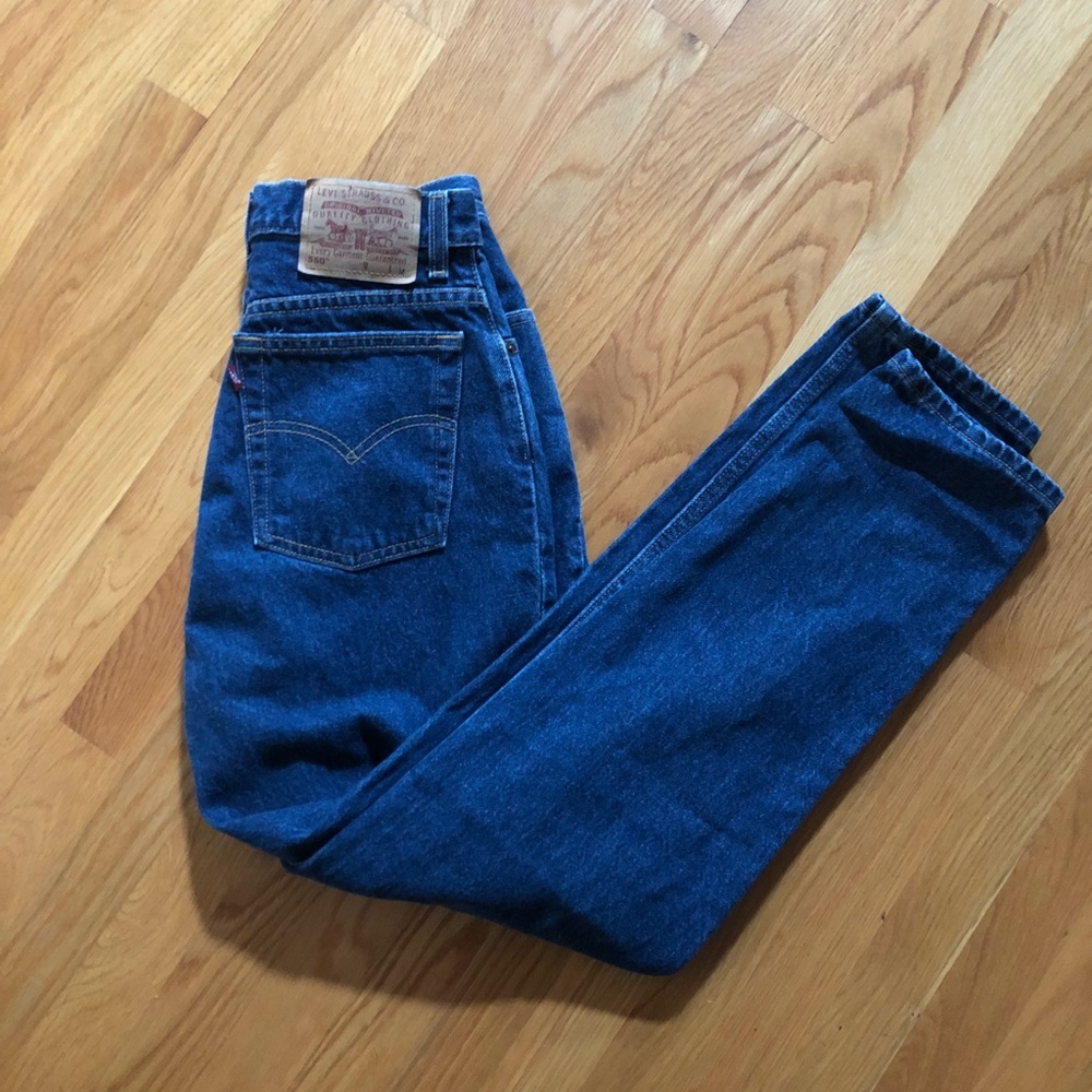 Vintage Levi’s boyfriend jeans